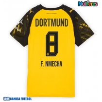 Camisa de Futebol Borussia Dortmund Felix Nmecha #8 Equipamento Principal Mulheres 2025-26 Manga Curta